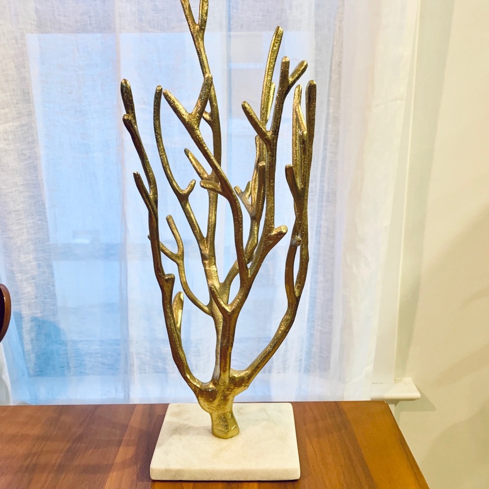 West Emory Coral Jewelry Tree Stand